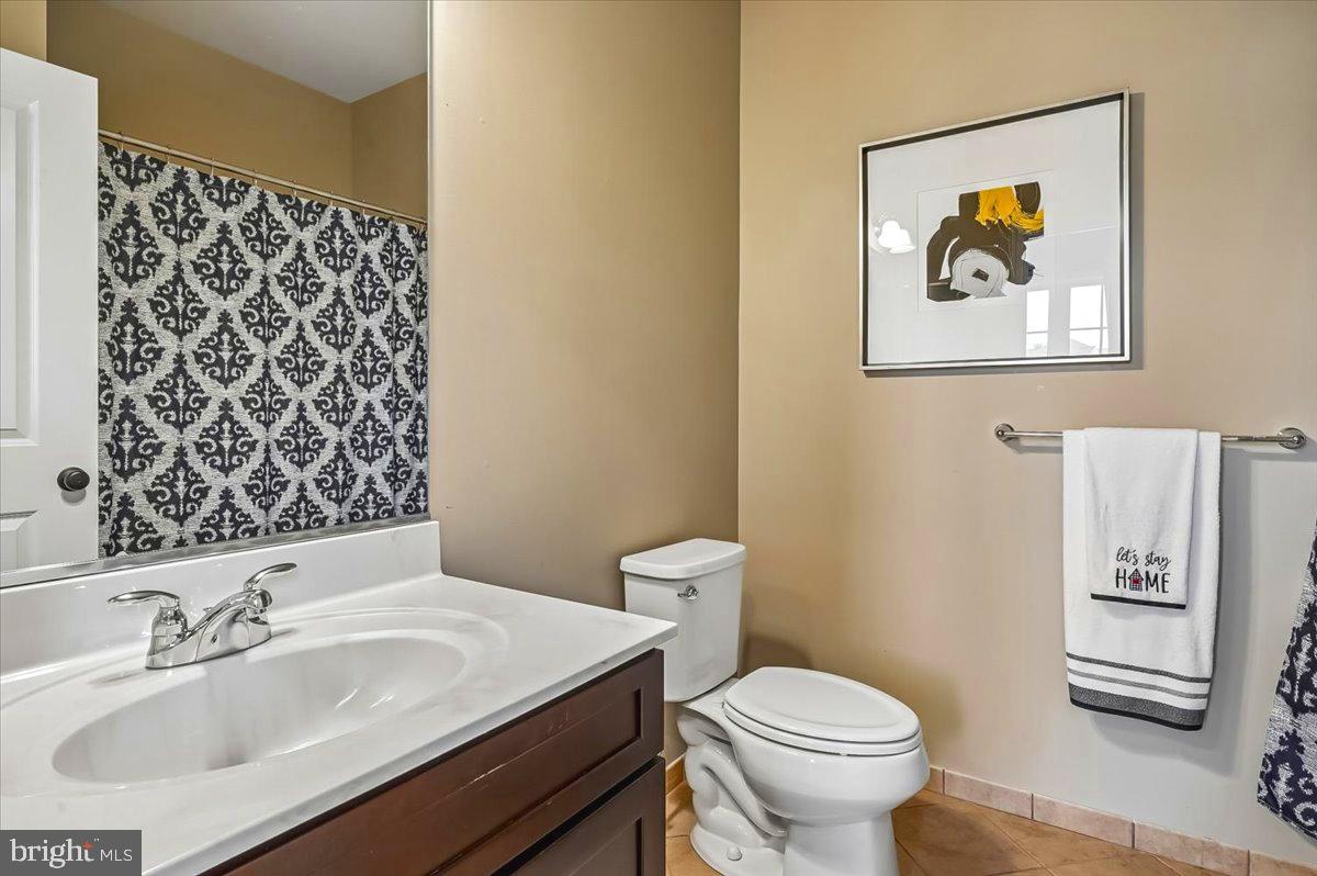 OAK CREEK CLUB - Residential