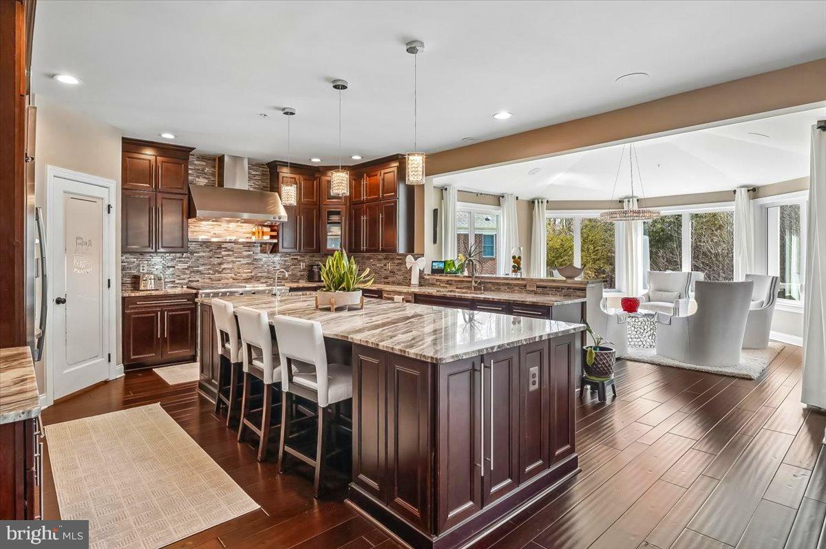 OAK CREEK CLUB - Residential