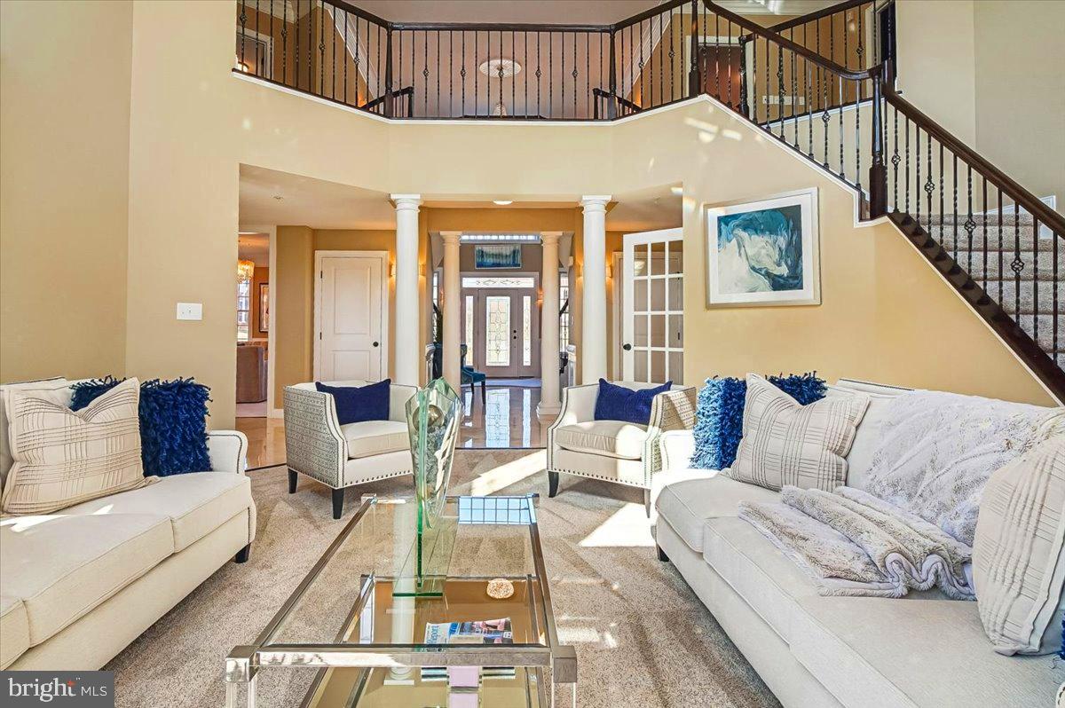 OAK CREEK CLUB - Residential