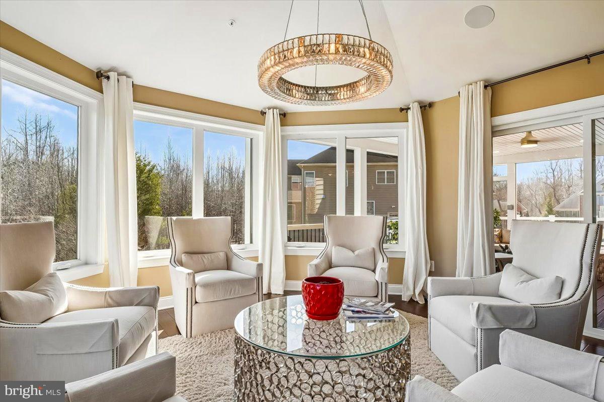 OAK CREEK CLUB - Residential