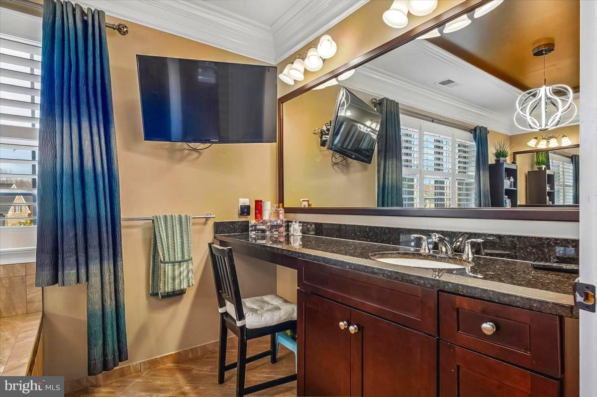 OAK CREEK CLUB - Residential