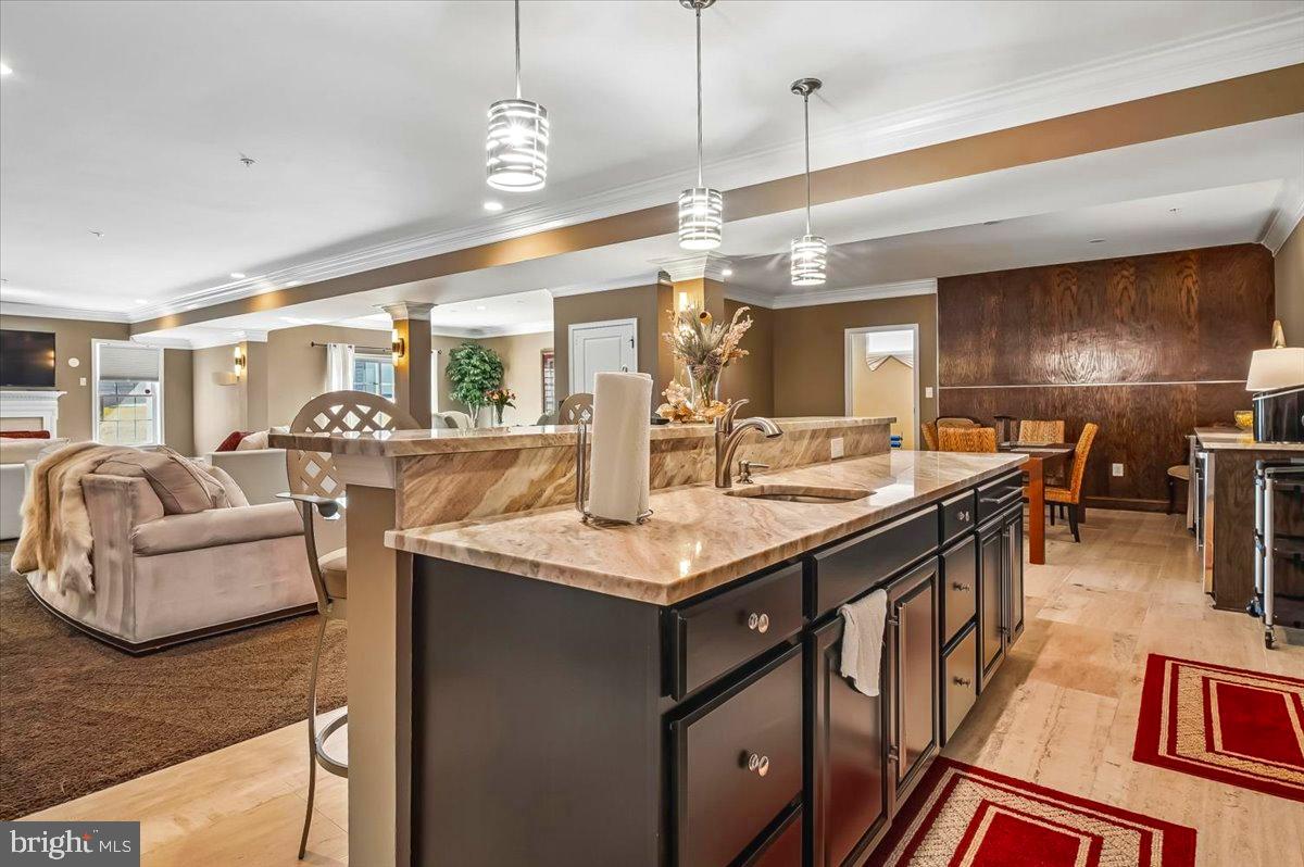 OAK CREEK CLUB - Residential