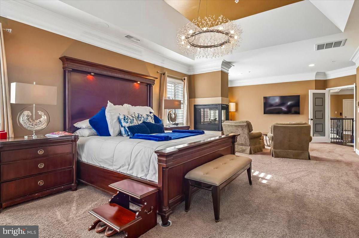 OAK CREEK CLUB - Residential