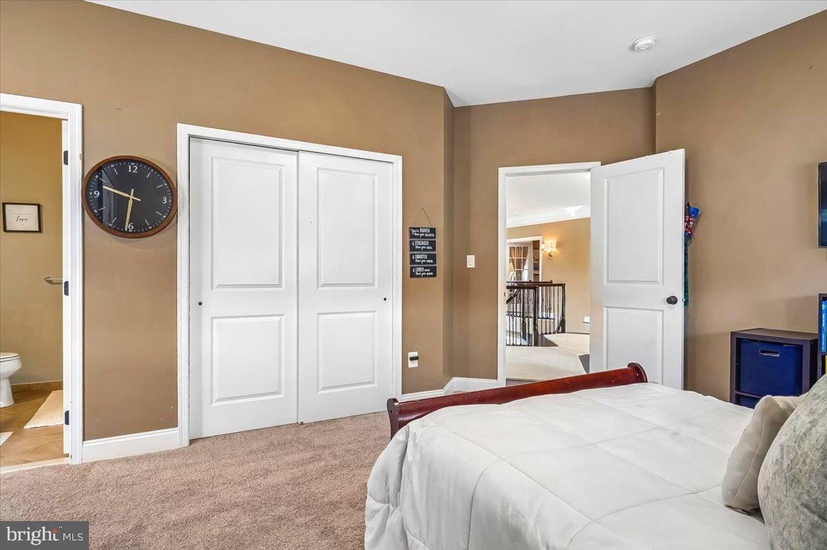 OAK CREEK CLUB - Residential