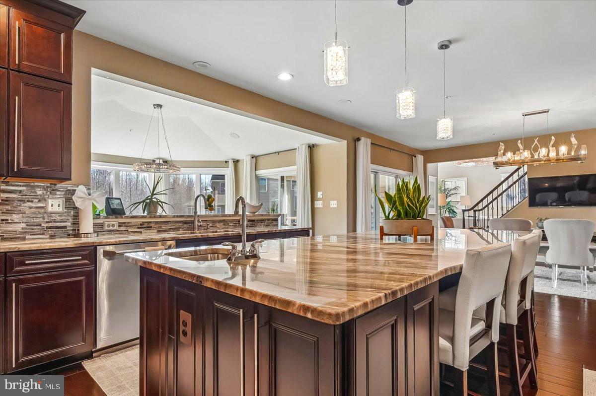 OAK CREEK CLUB - Residential