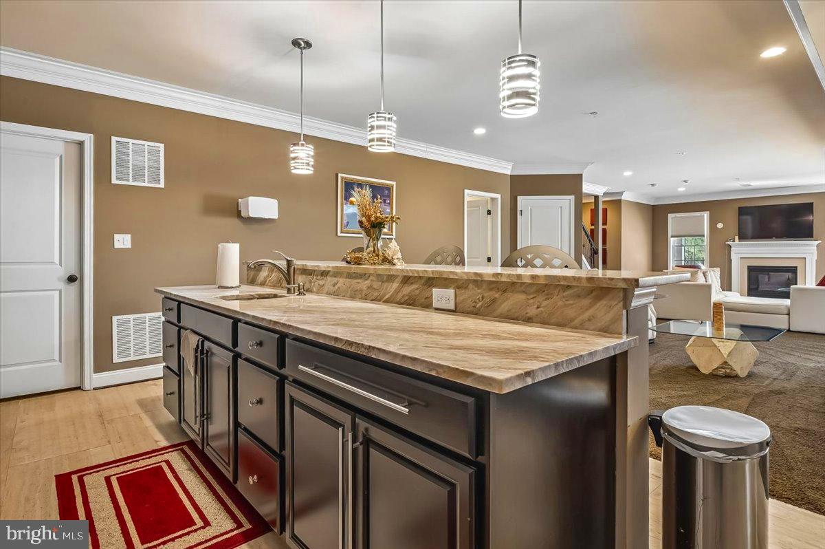 OAK CREEK CLUB - Residential