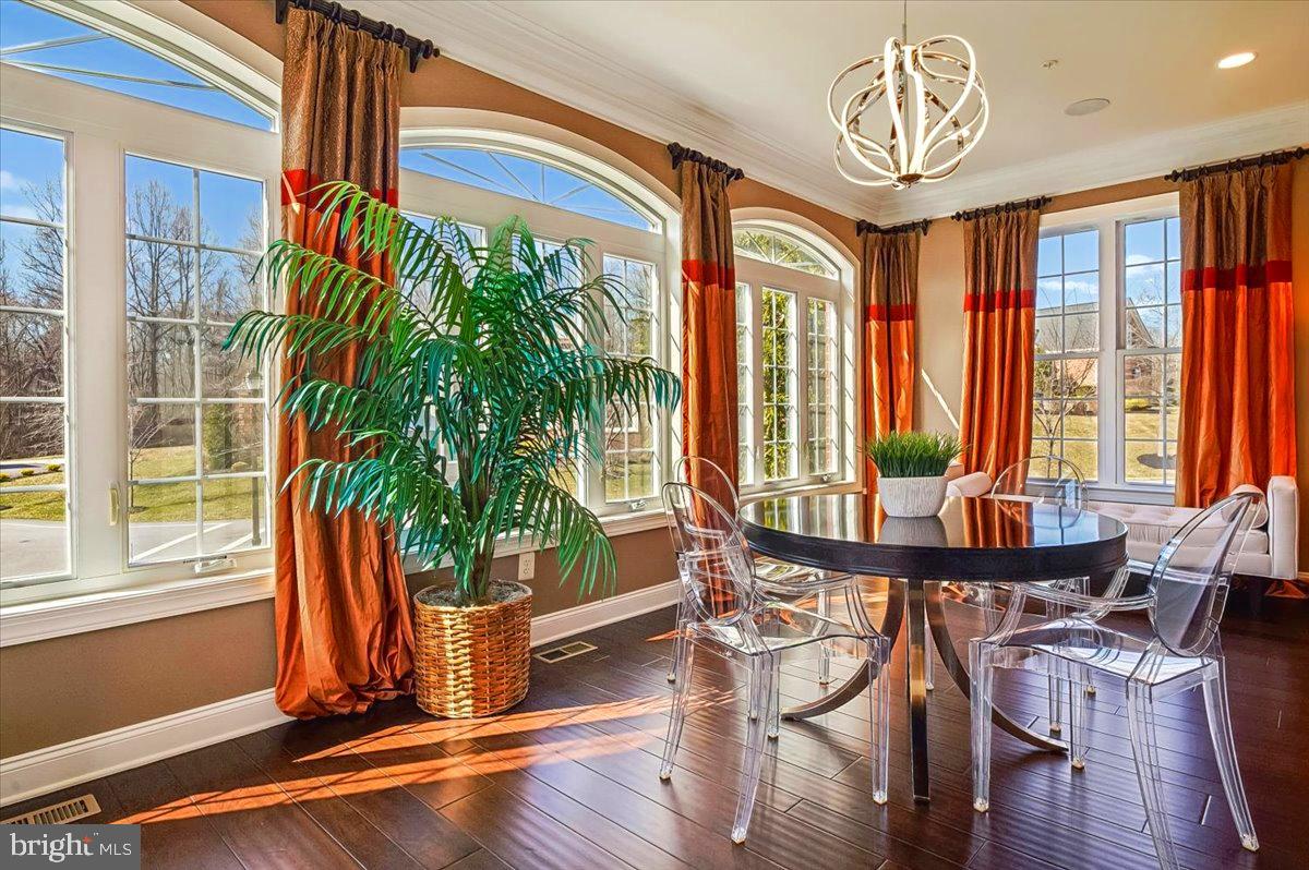 OAK CREEK CLUB - Residential