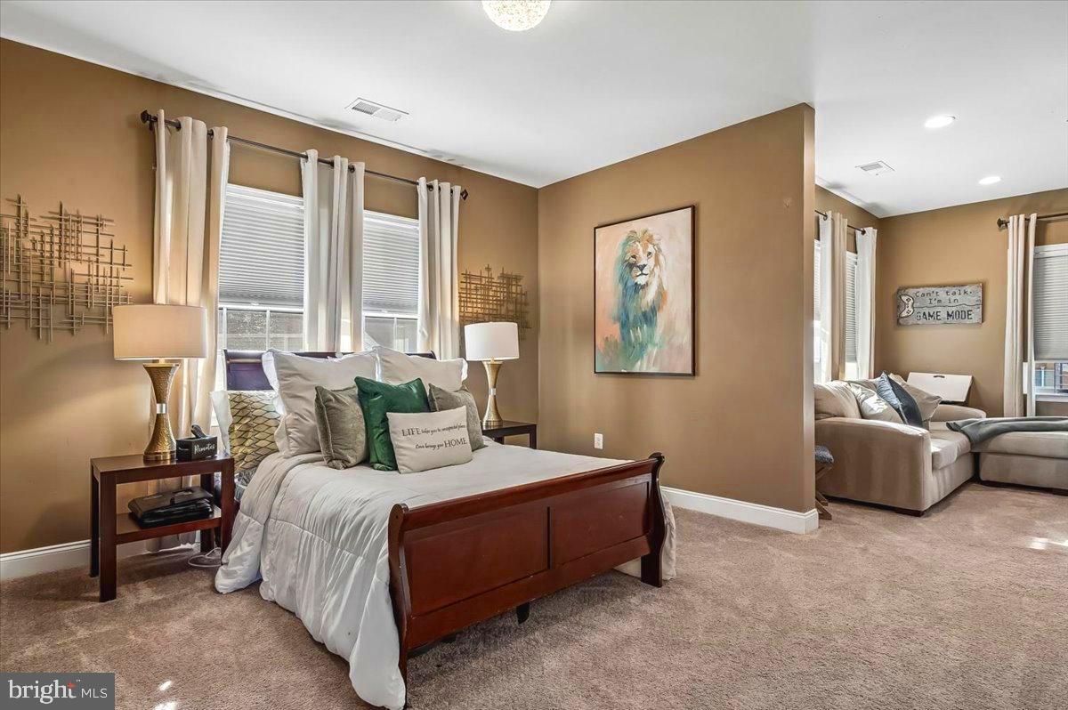 OAK CREEK CLUB - Residential