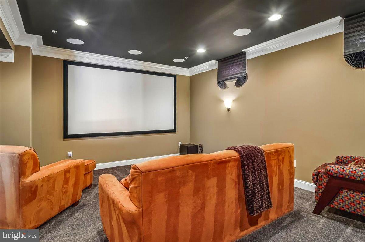 OAK CREEK CLUB - Residential