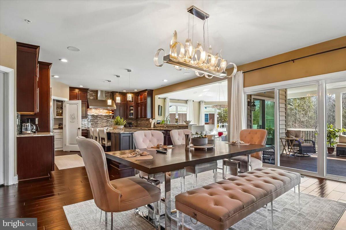 OAK CREEK CLUB - Residential