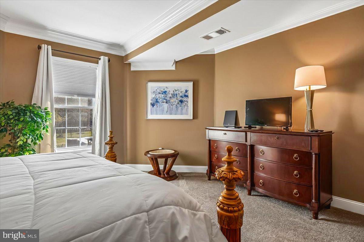 OAK CREEK CLUB - Residential