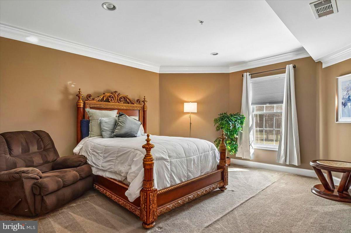 OAK CREEK CLUB - Residential