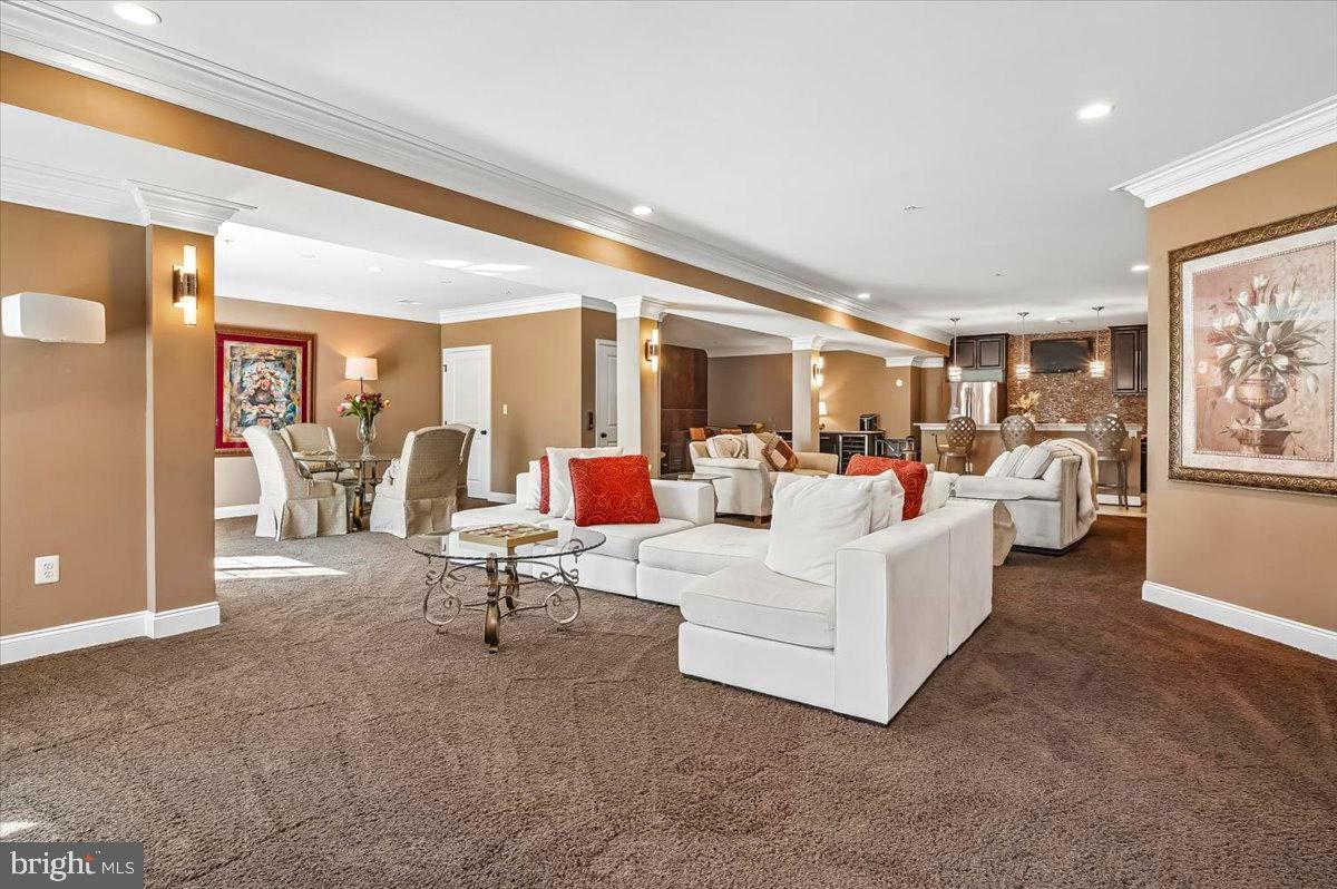 OAK CREEK CLUB - Residential