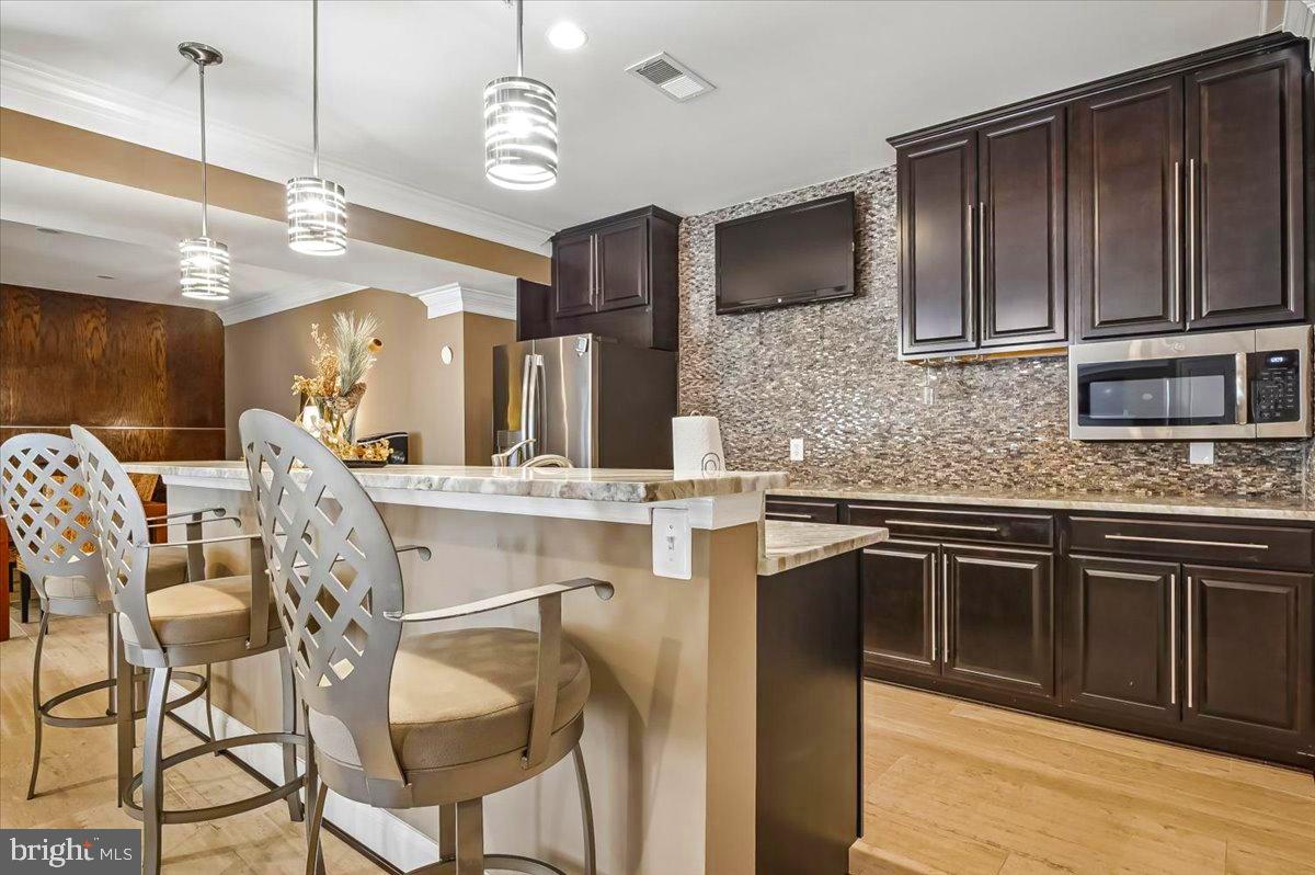 OAK CREEK CLUB - Residential