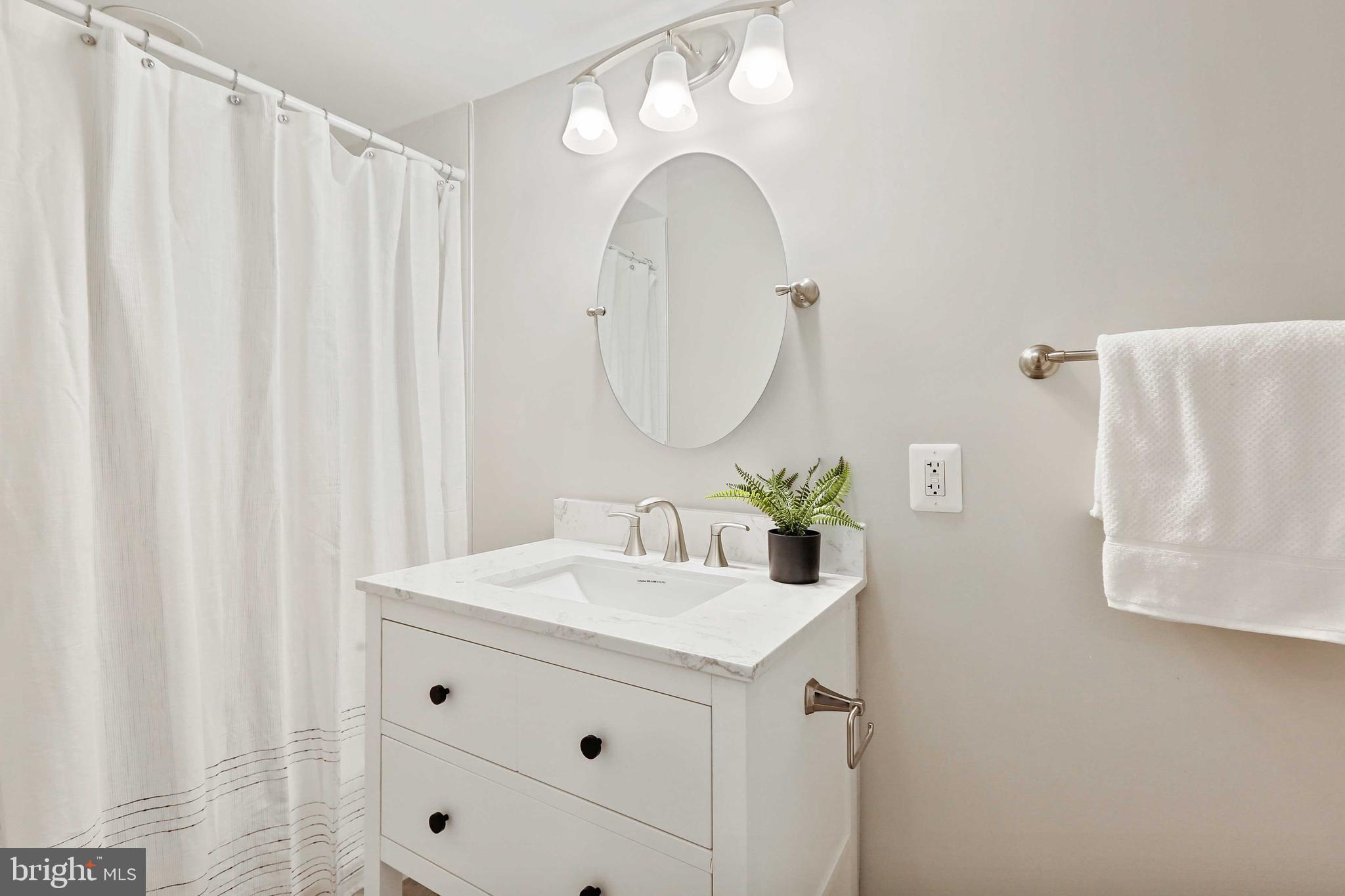 FEDERAL HILL HISTORIC DISTRICT - Residential Lease