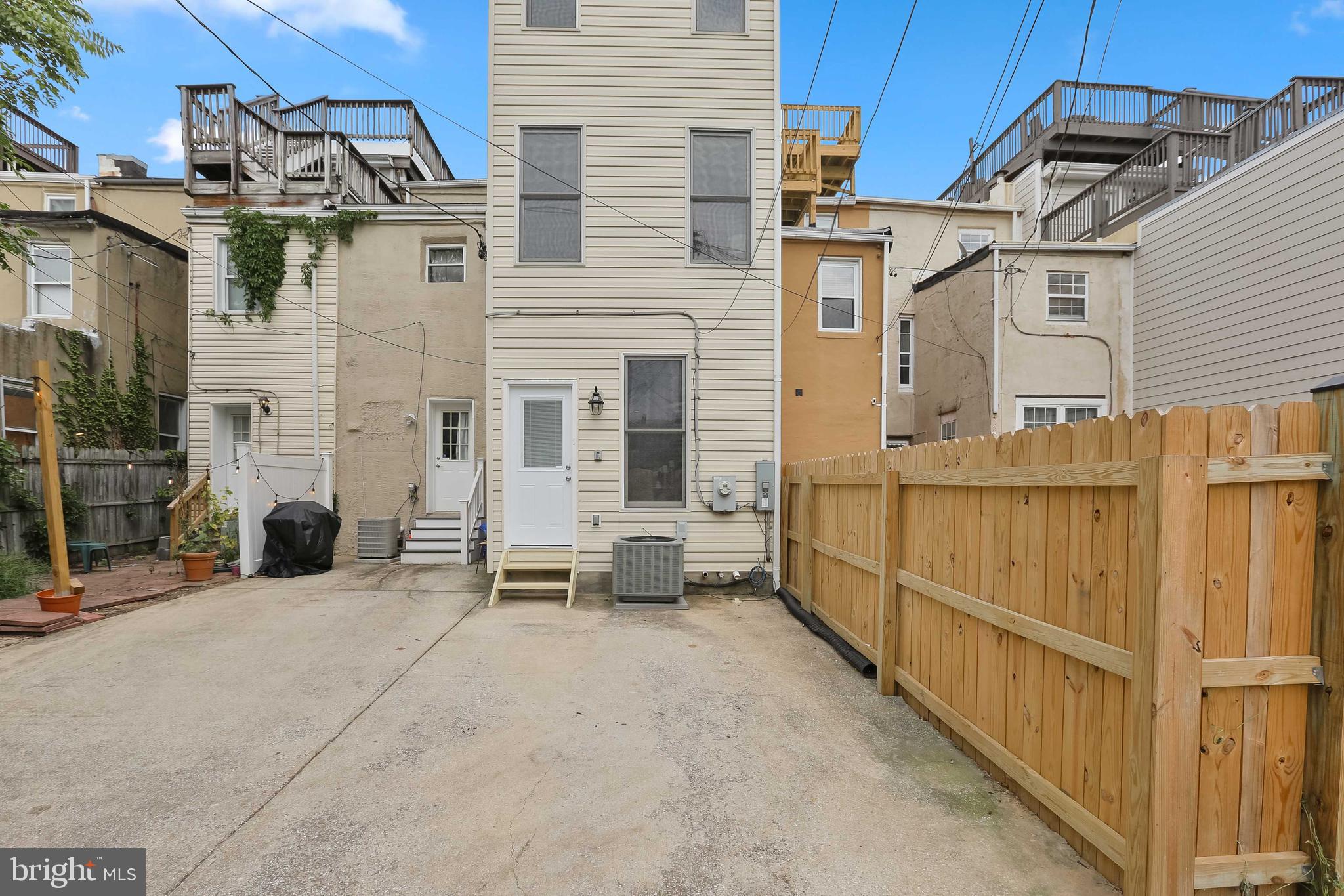 FEDERAL HILL HISTORIC DISTRICT - Residential Lease