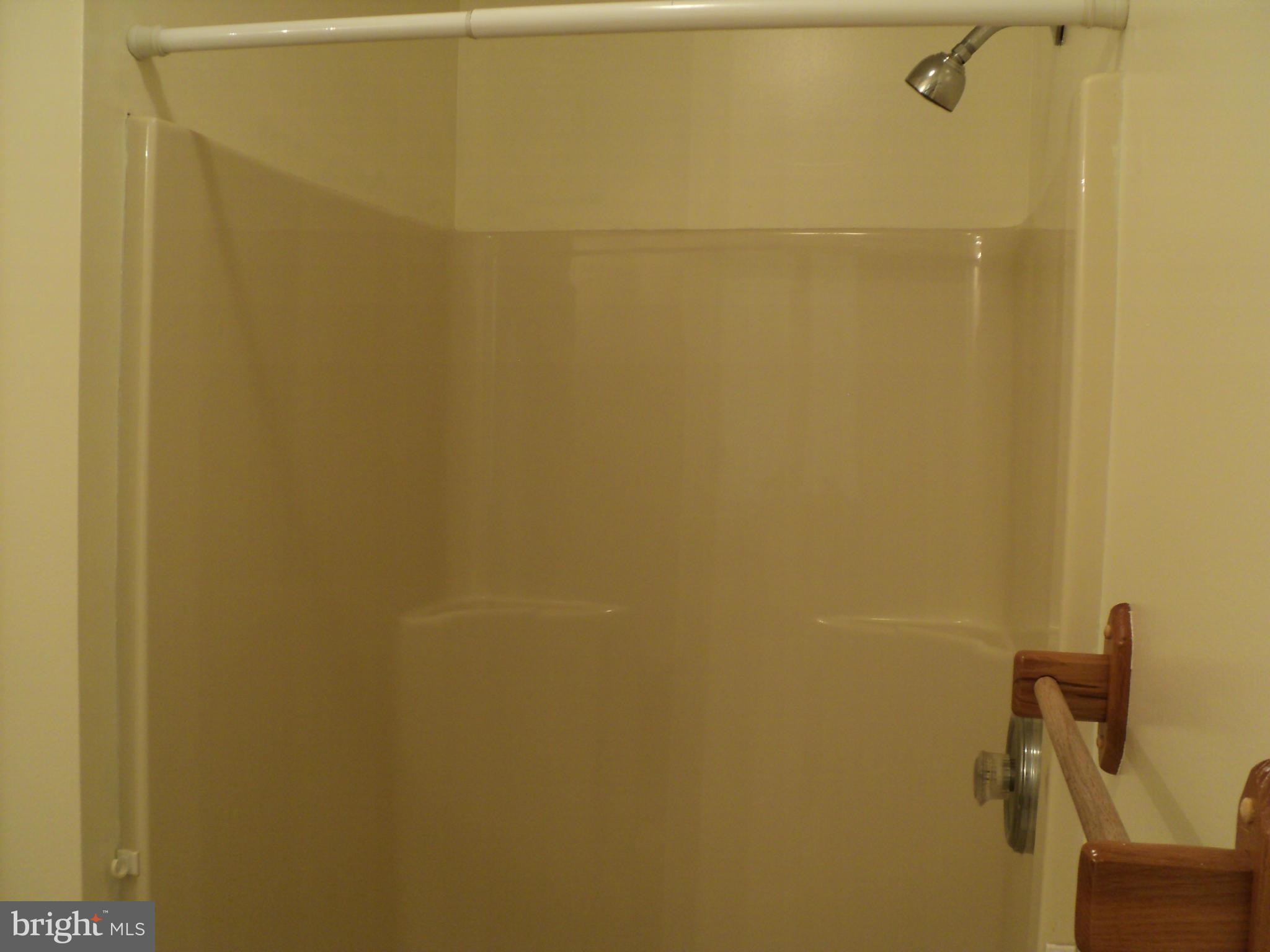 COBB ISLAND - Residential Lease