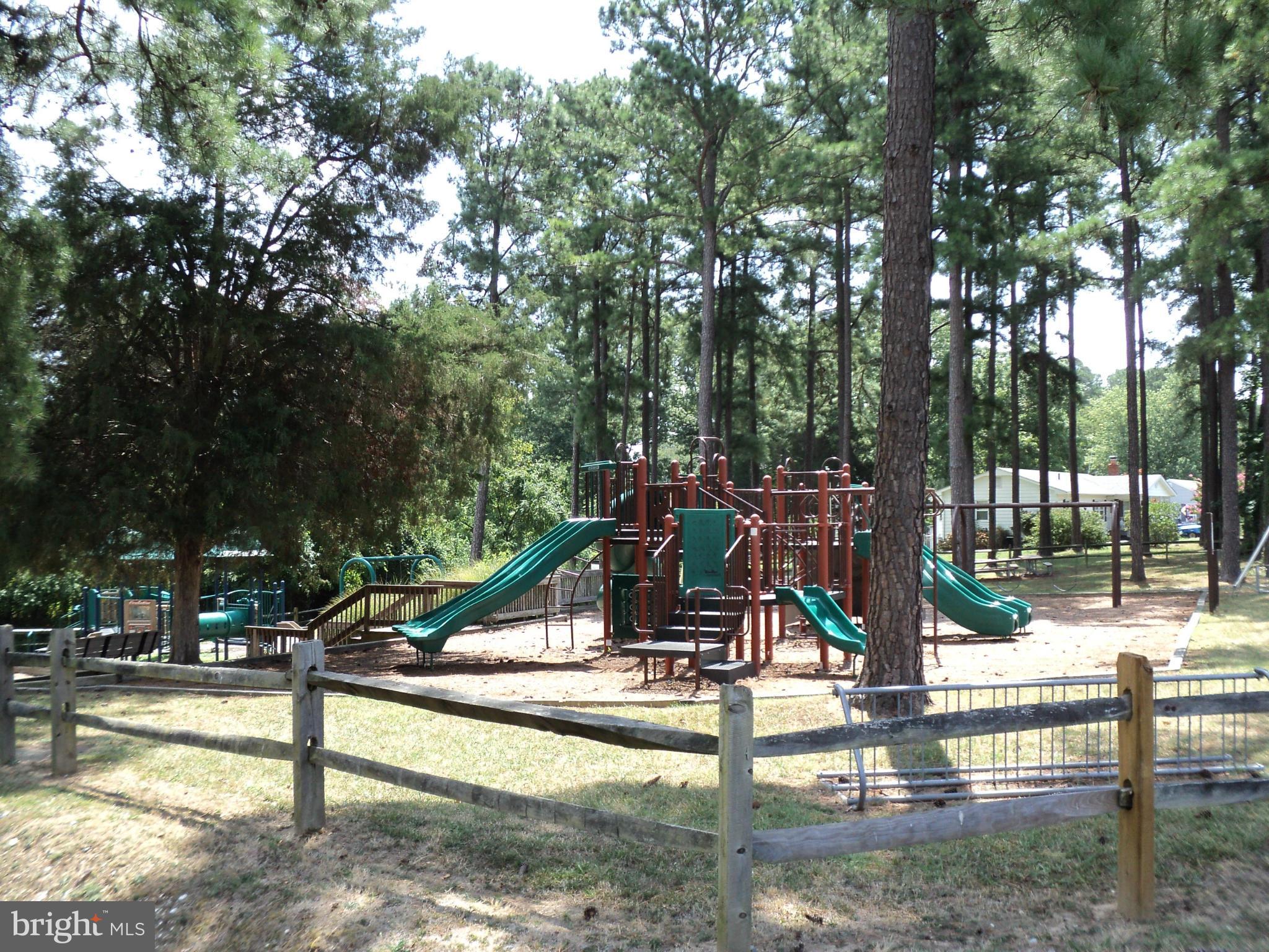 COBB ISLAND - Residential Lease