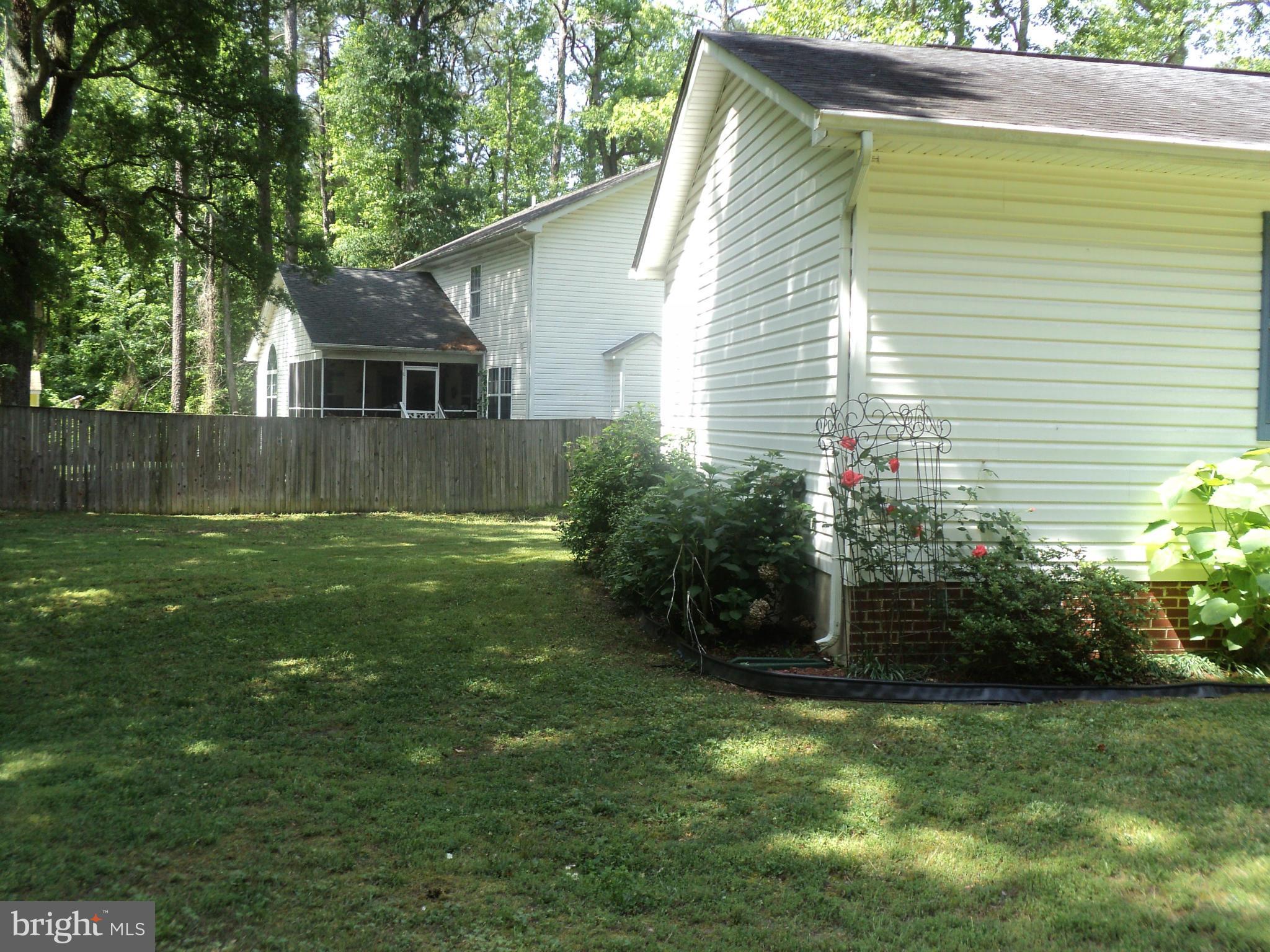 COBB ISLAND - Residential Lease