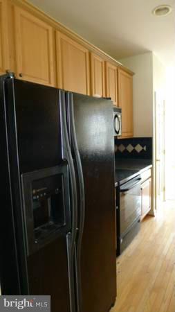 LOUDOUN PARKWAY CENTER - Residential Lease