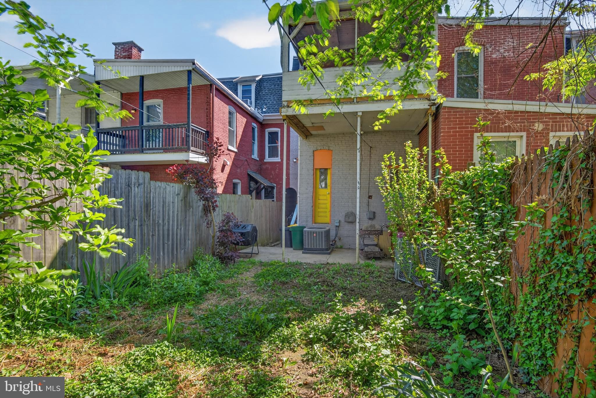 LANCASTER - Residential