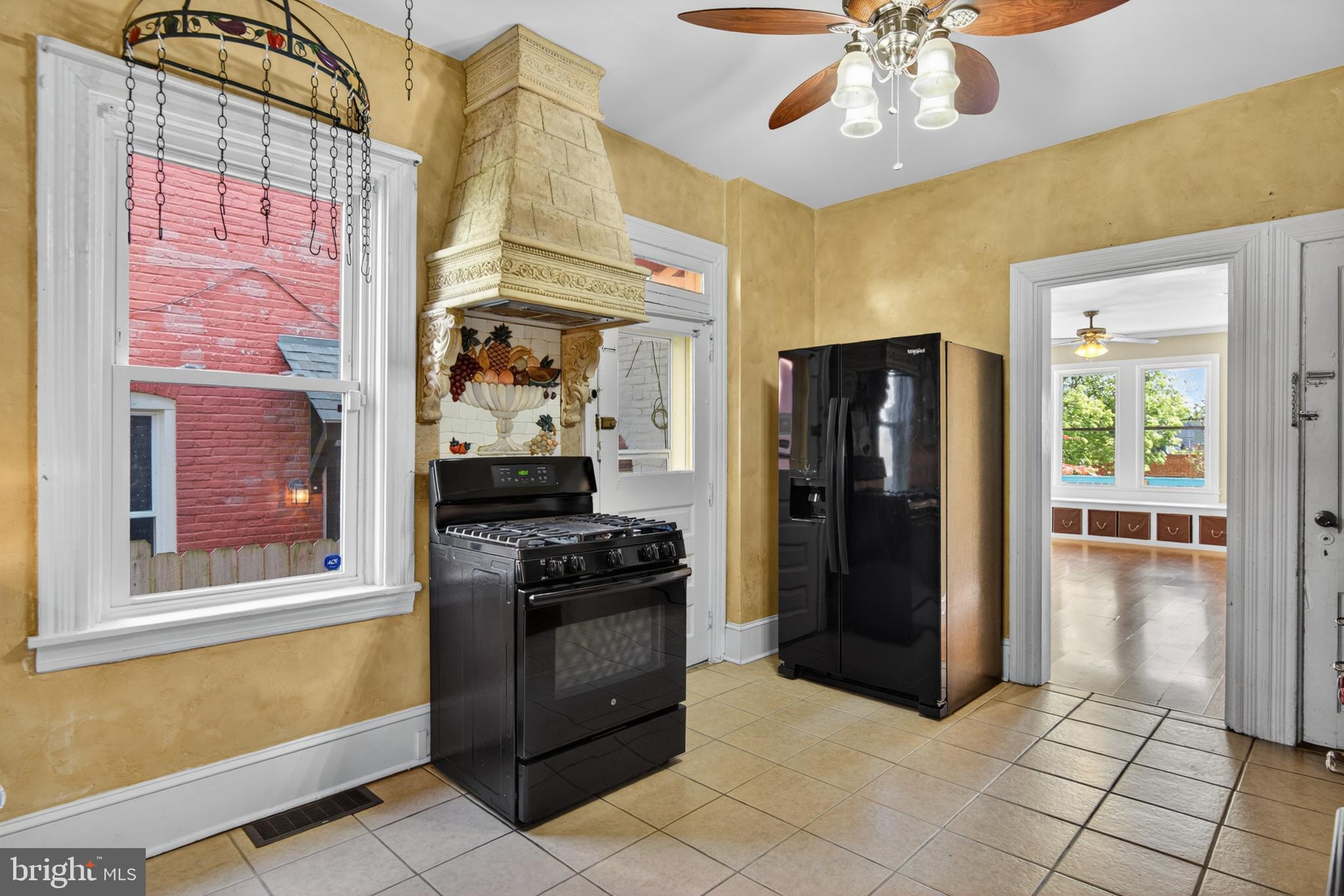 LANCASTER - Residential