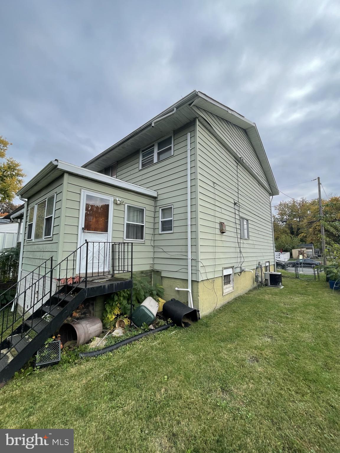 HOLLY PARK - Residential