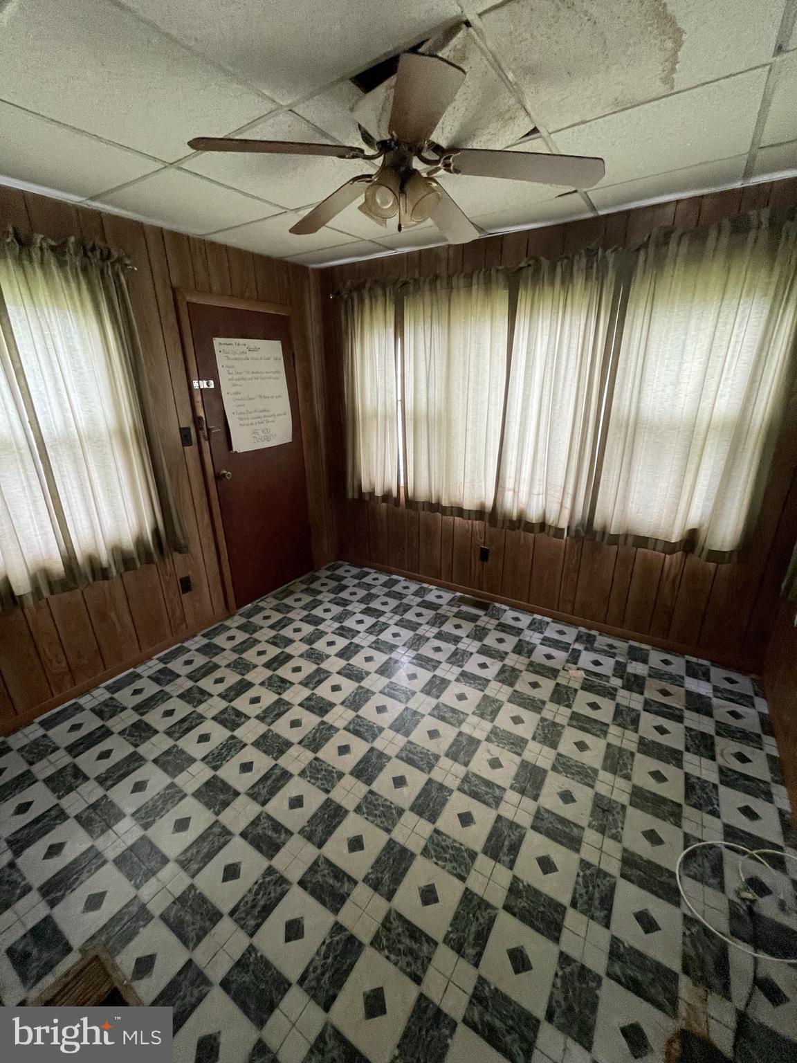 HOLLY PARK - Residential