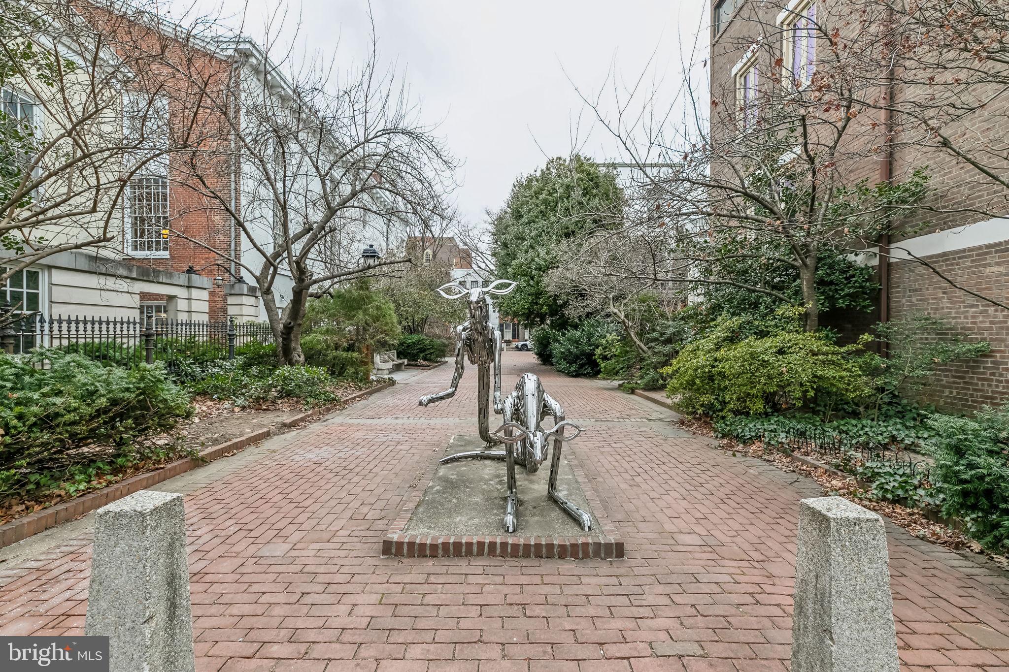 SOCIETY HILL - Residential