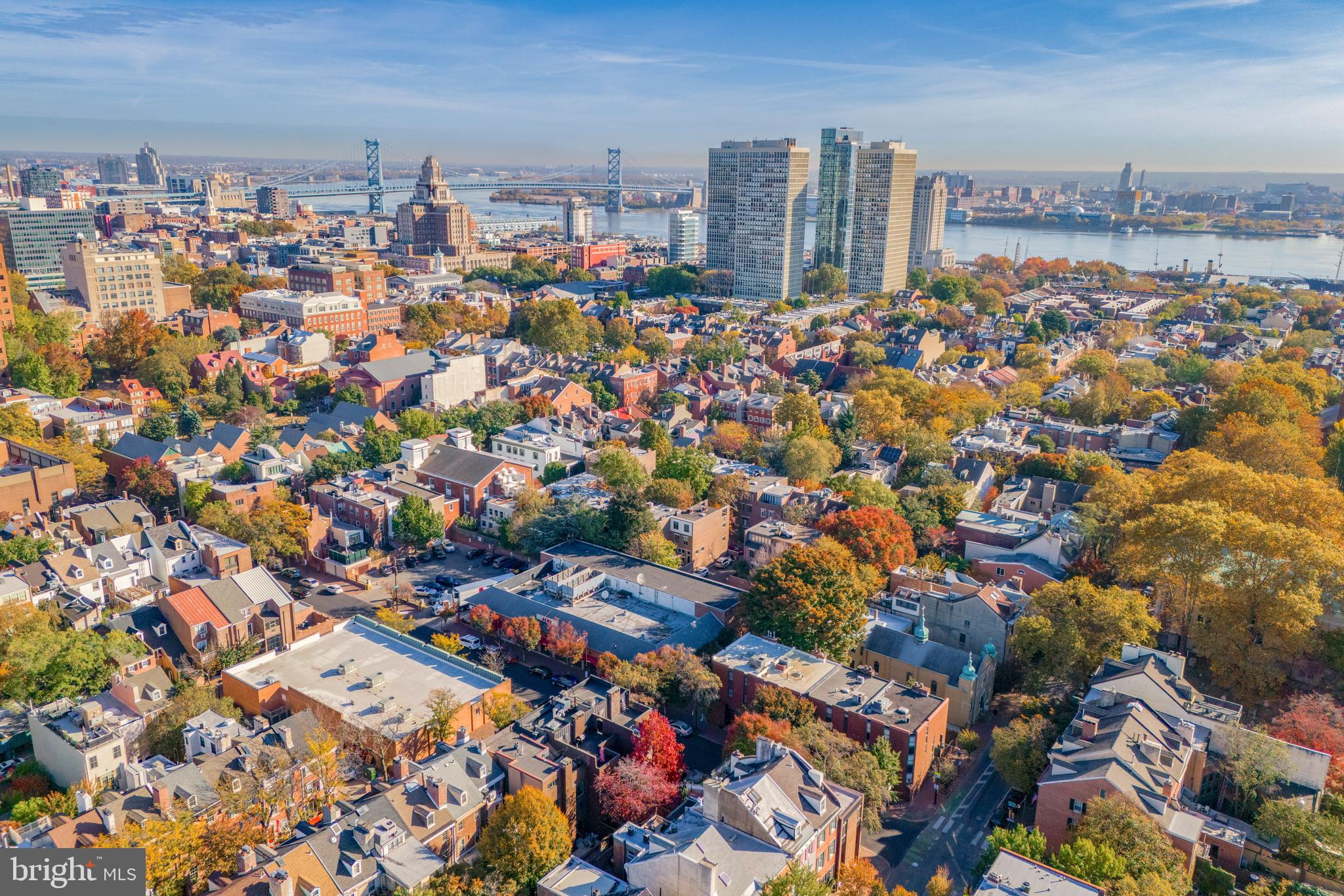 SOCIETY HILL - Residential