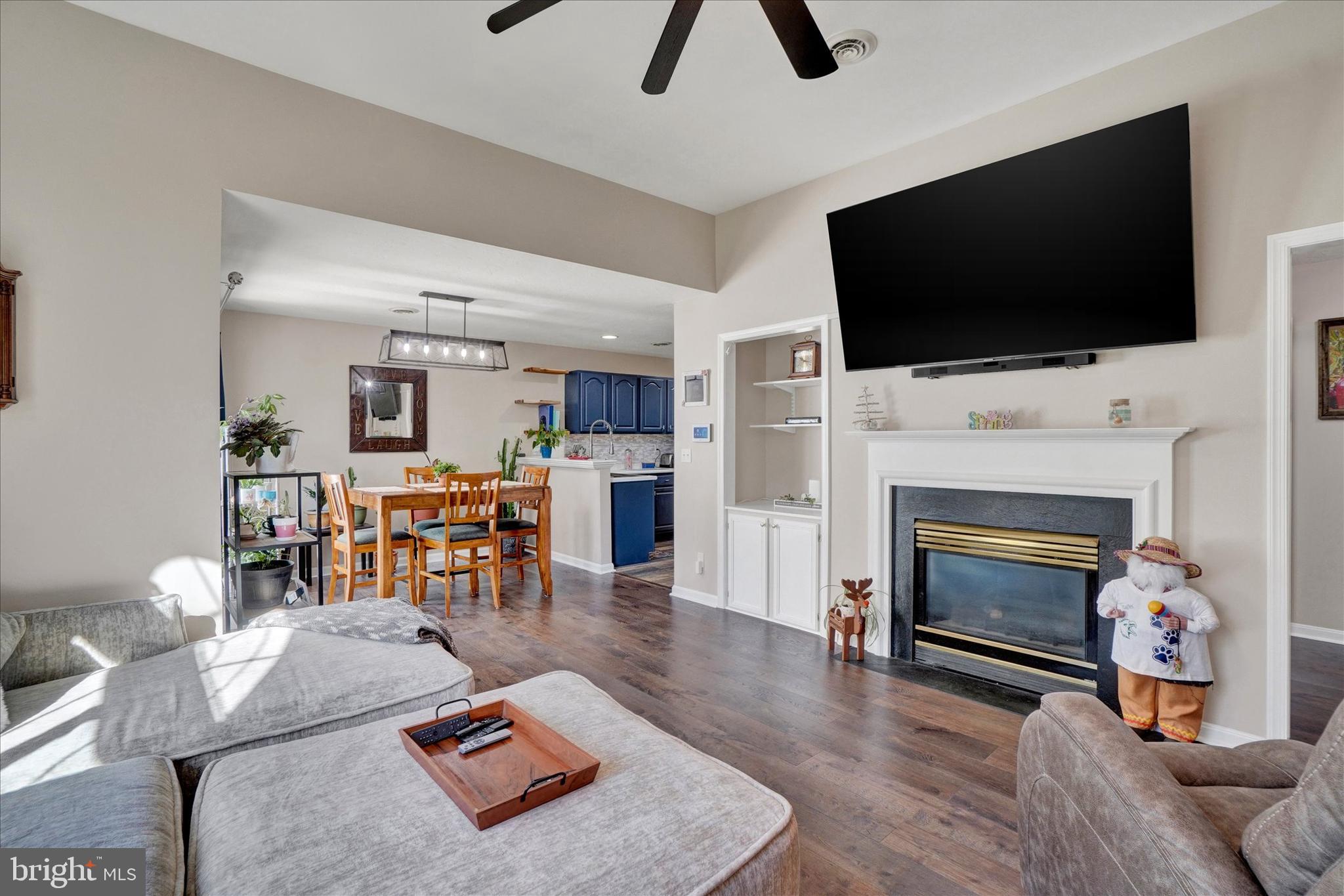 322 CLARKS WAY