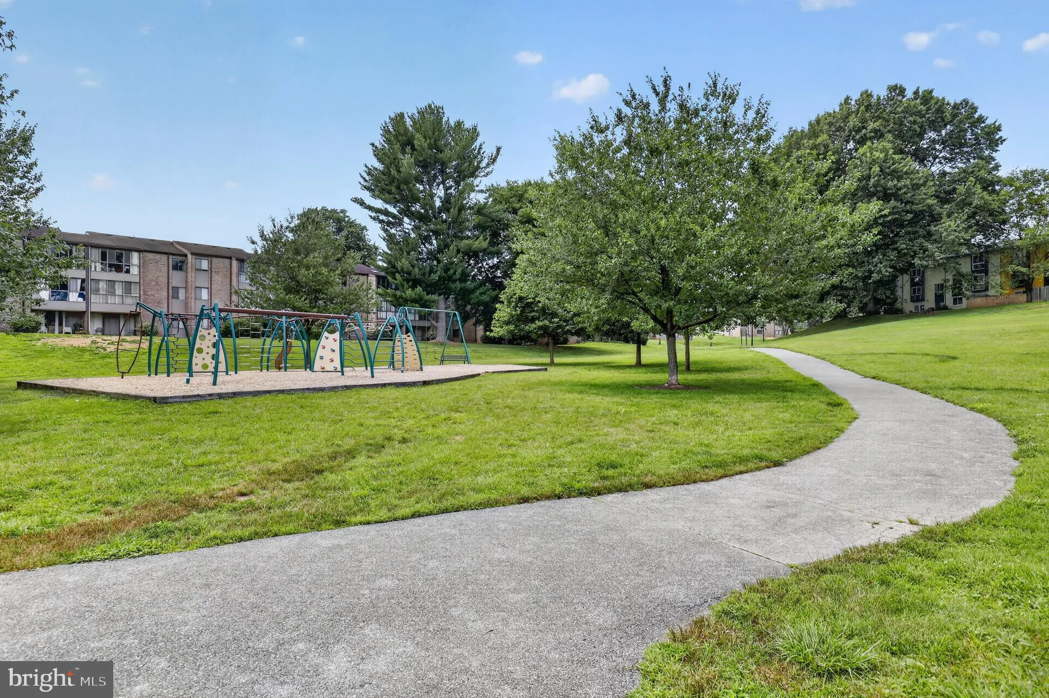Additional image 91 of 18948 Montgomery Village Avenue, Gaithersburg, MD 20886
