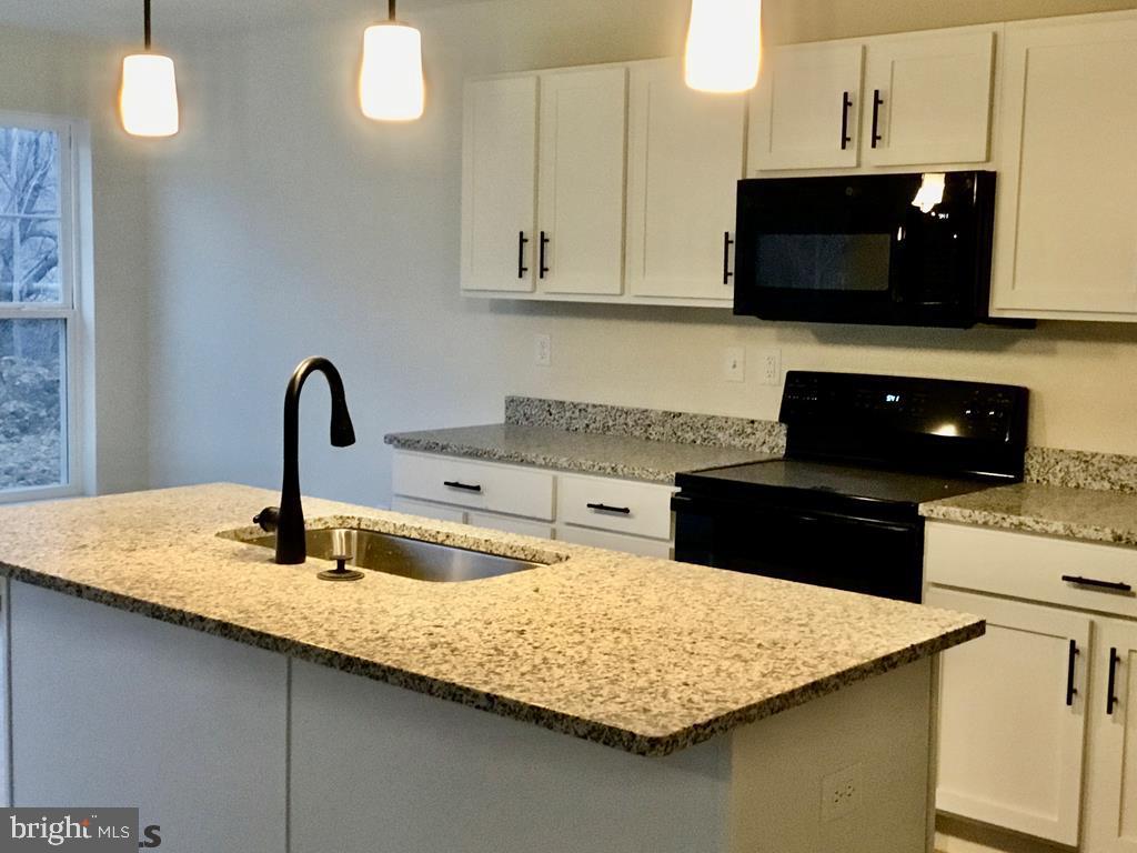 STONEHENGE - Residential