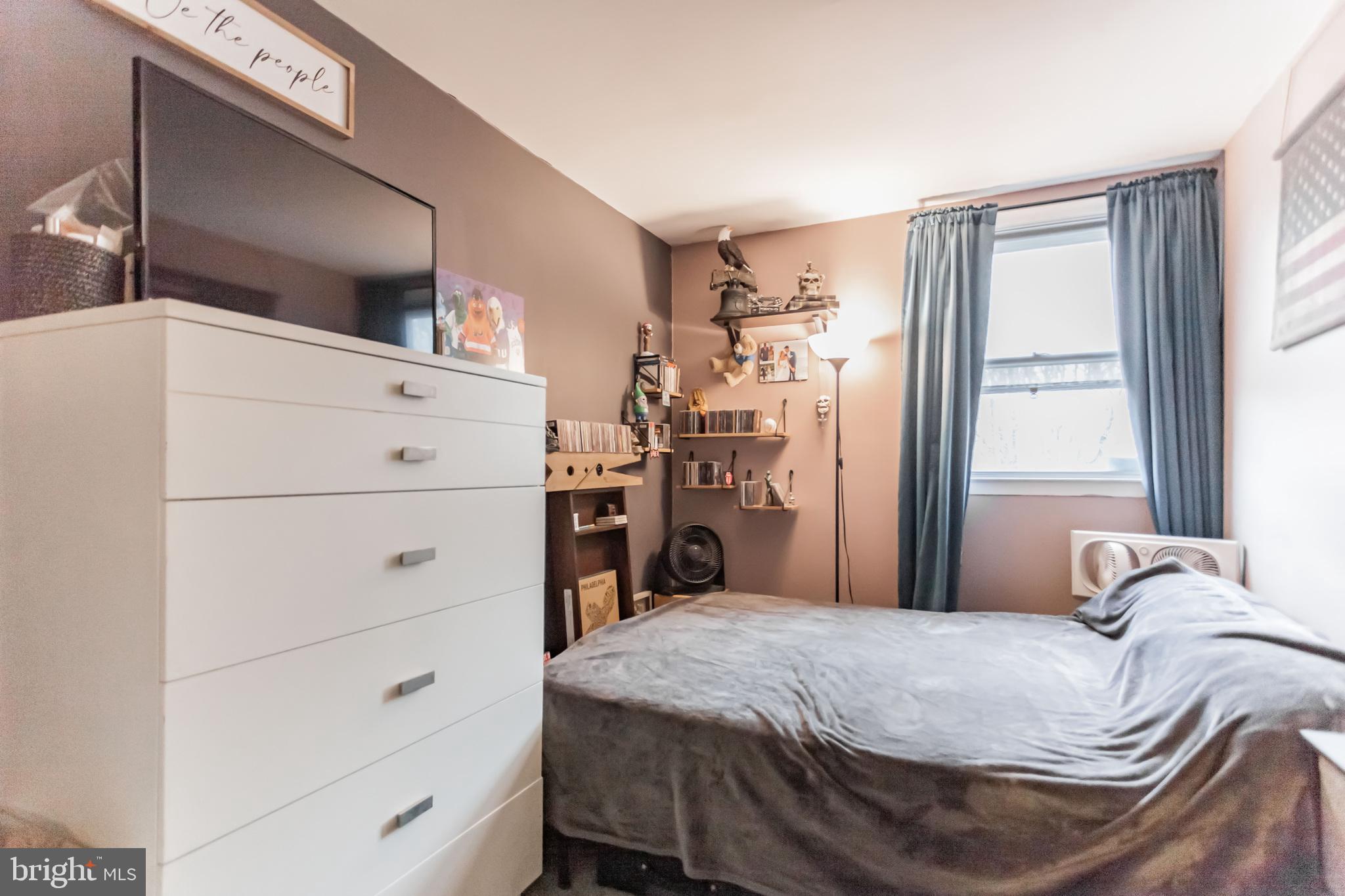 ASHTON-WOODENBRIDGE - Residential