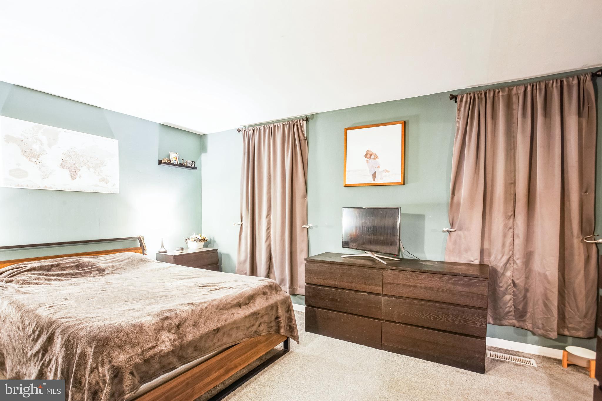 ASHTON-WOODENBRIDGE - Residential