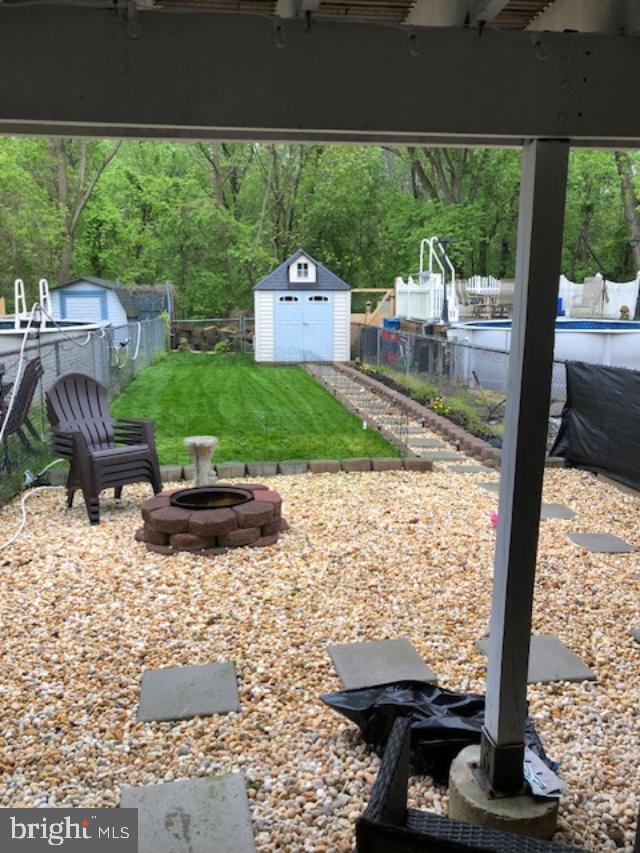 ASHTON-WOODENBRIDGE - Residential