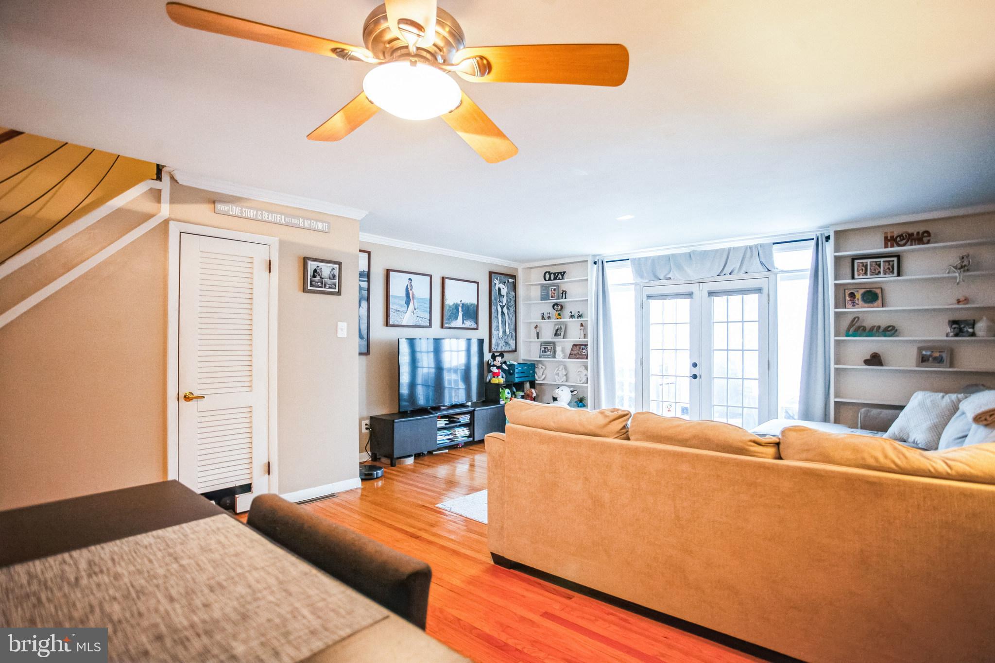 ASHTON-WOODENBRIDGE - Residential