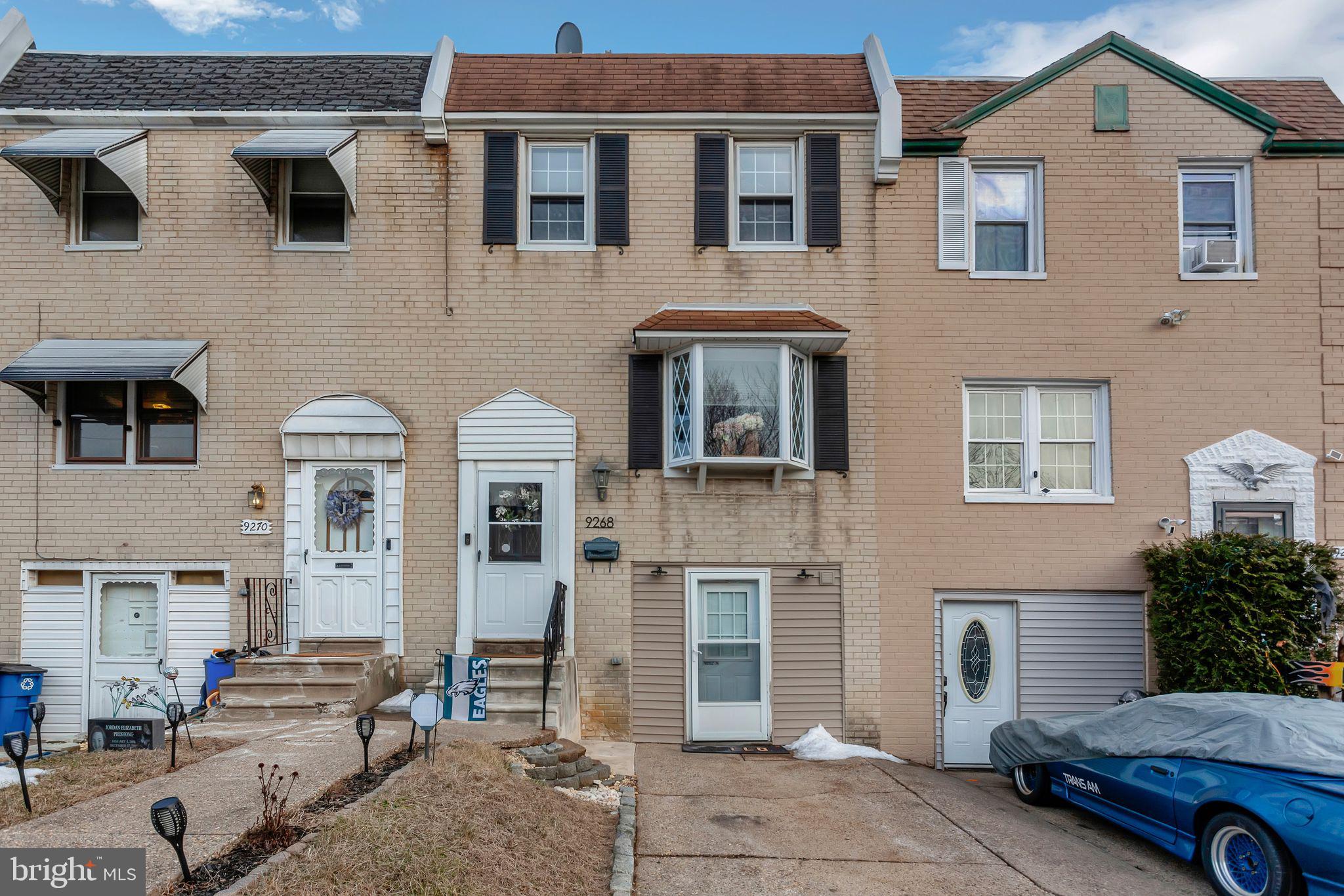 ASHTON-WOODENBRIDGE - Residential