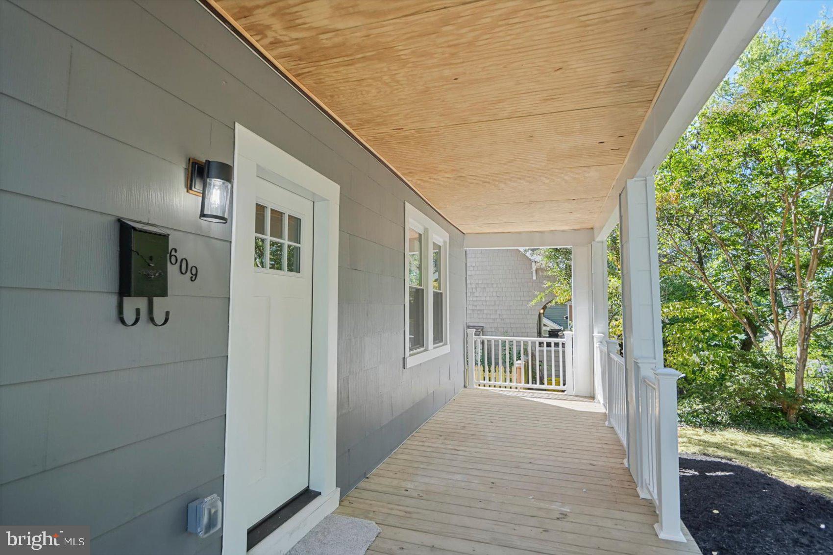 609 HOLLEN ROAD