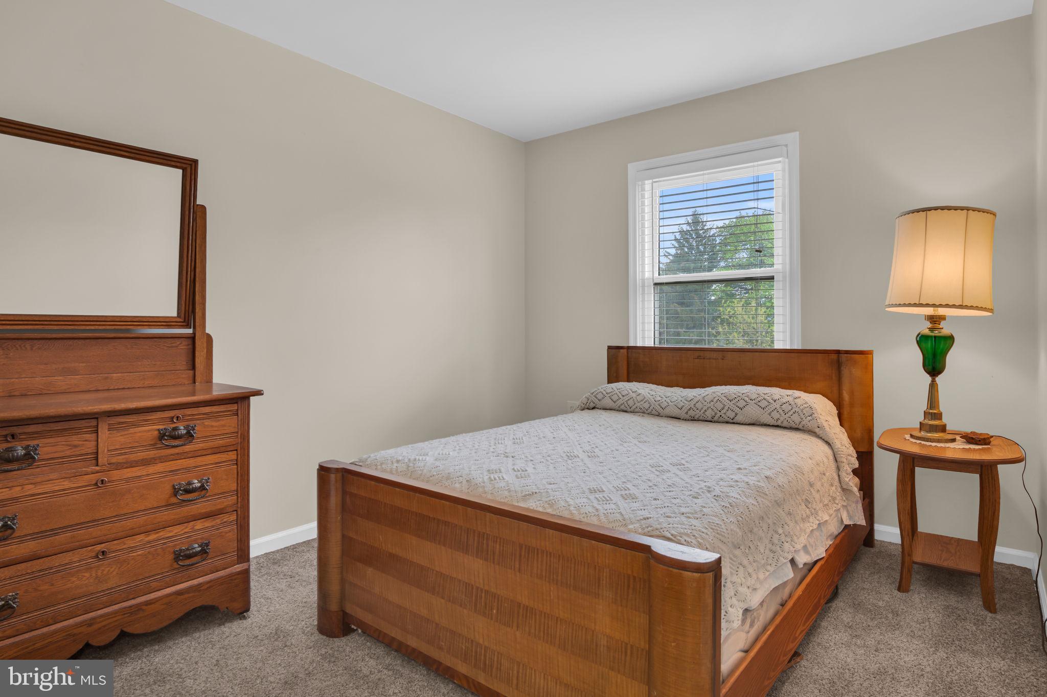 HAMPDEN COURT - Residential