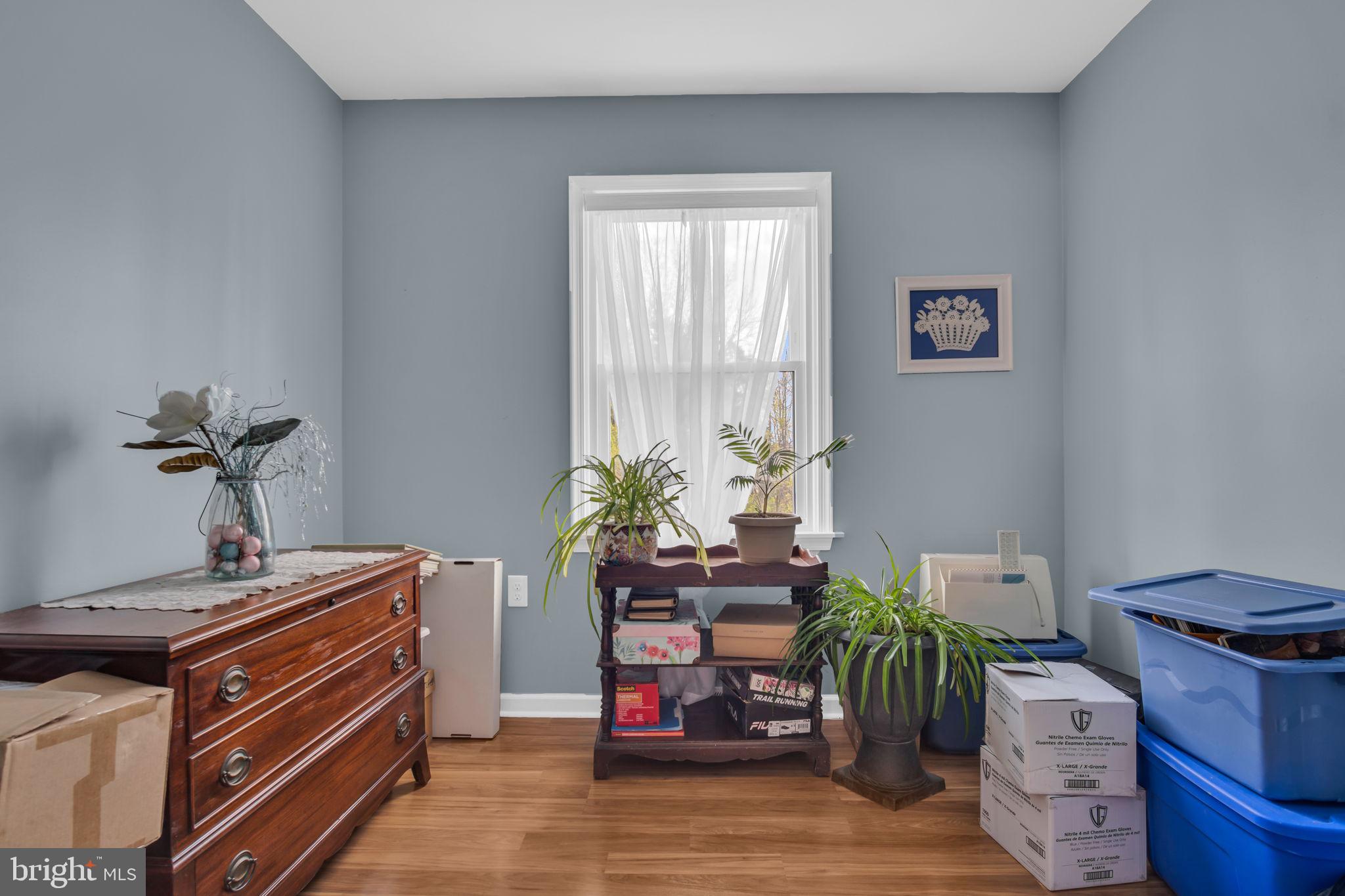 HAMPDEN COURT - Residential