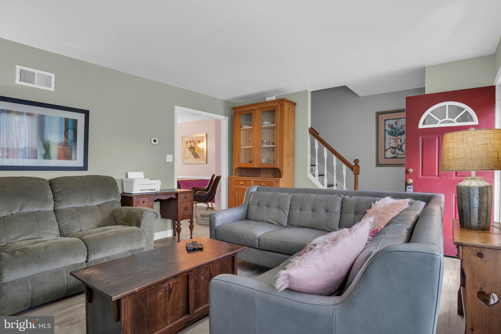 HAMPDEN COURT - Residential