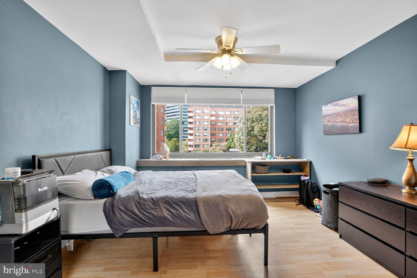 RIVER PLACE EAST - Residential