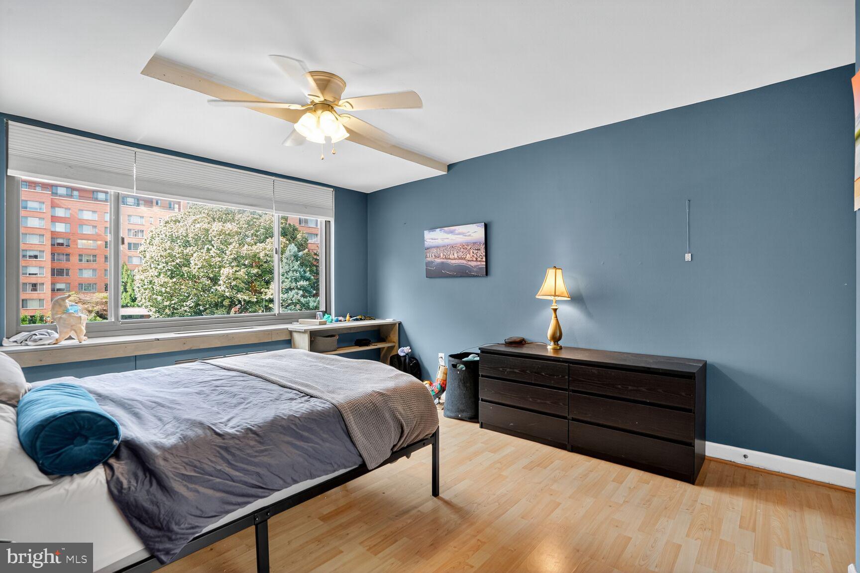 RIVER PLACE EAST - Residential