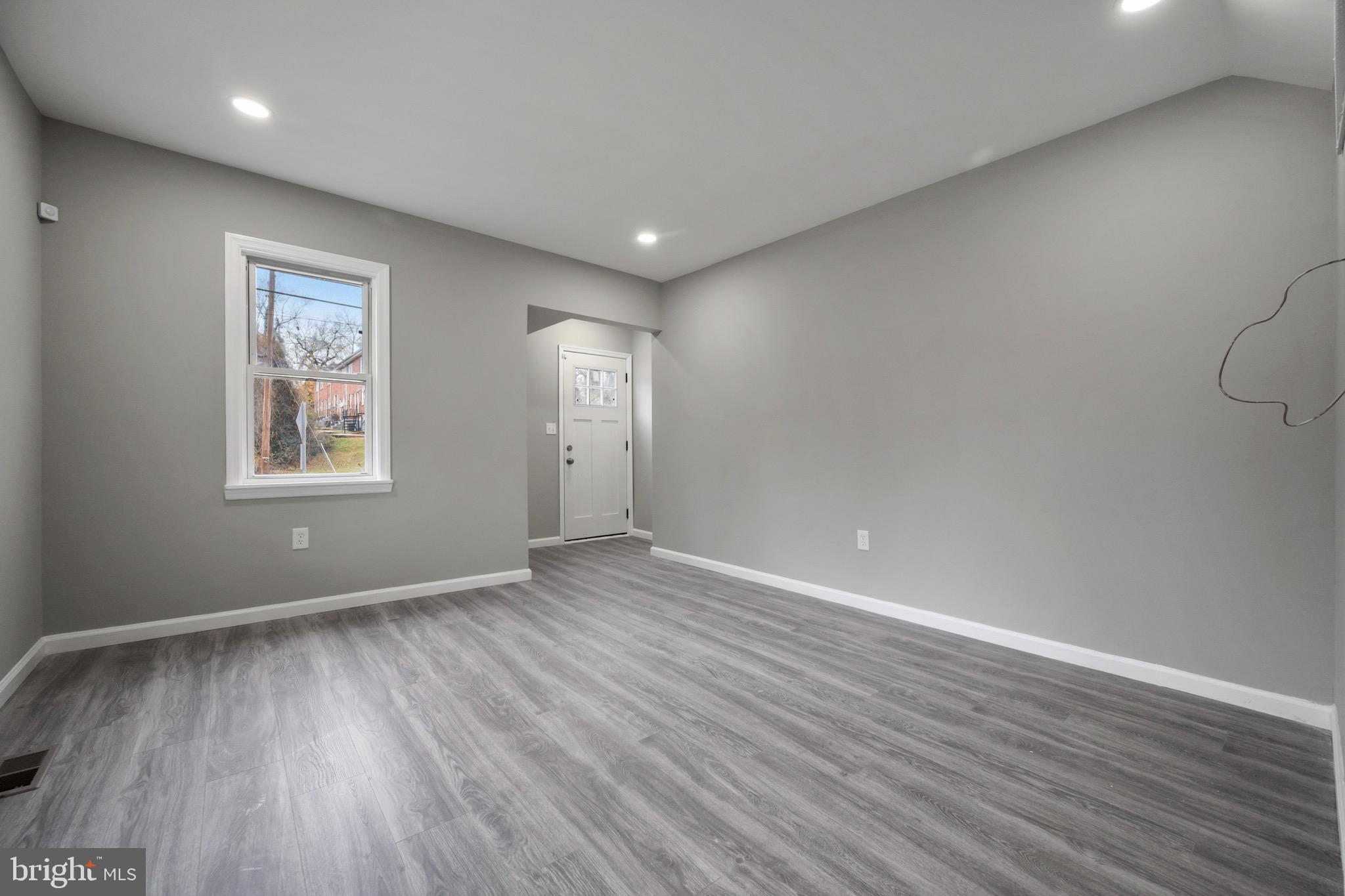 HOWARD PARK - Residential