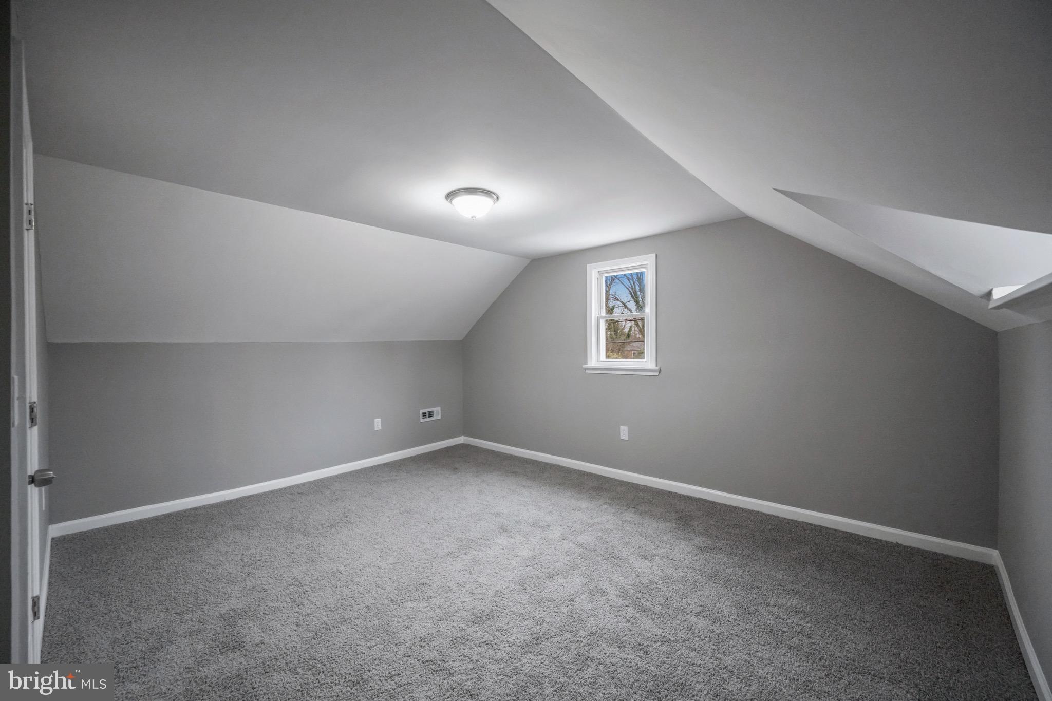 HOWARD PARK - Residential