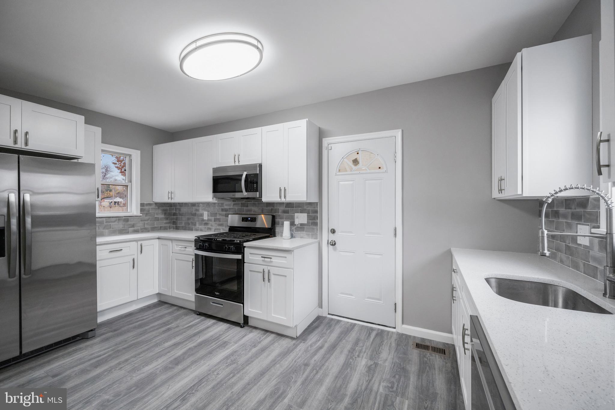 HOWARD PARK - Residential