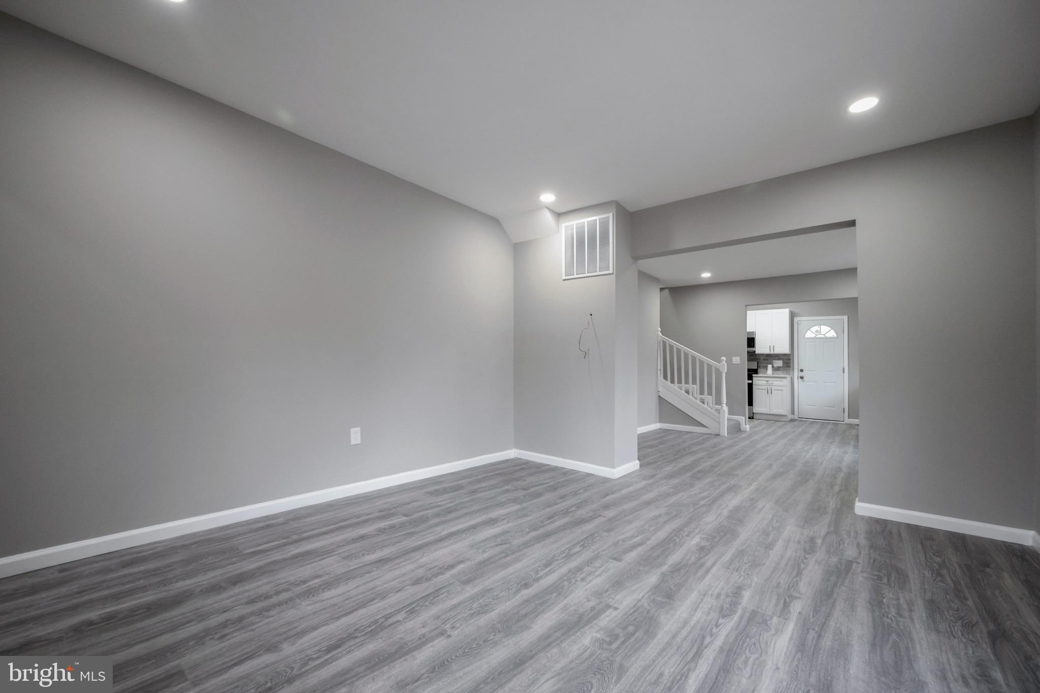 HOWARD PARK - Residential