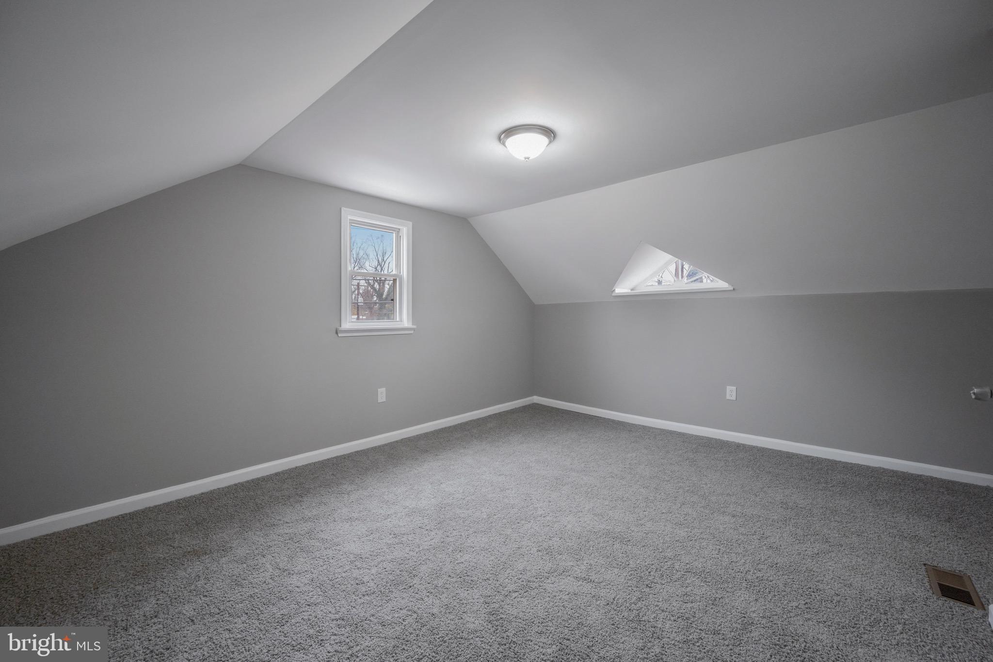 HOWARD PARK - Residential