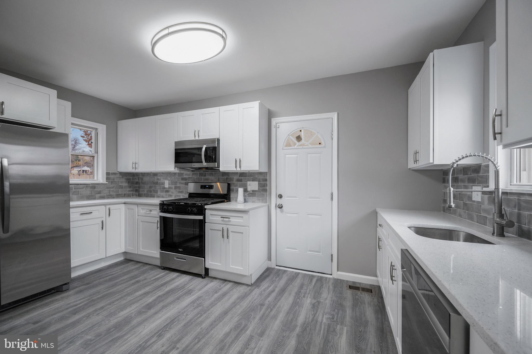 HOWARD PARK - Residential